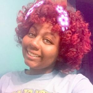 Meet your Posher, Ebony